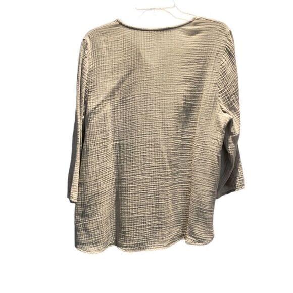 1428 Pure Jill Blouse Size L Cotton Seersucker Light Warm Gray Buttondown  New - Picture 2 of 9